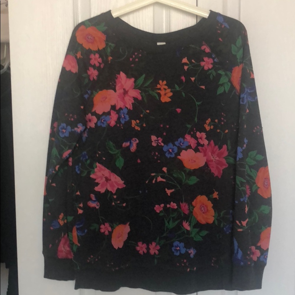 Old Navy Flower print Jersey Sweater